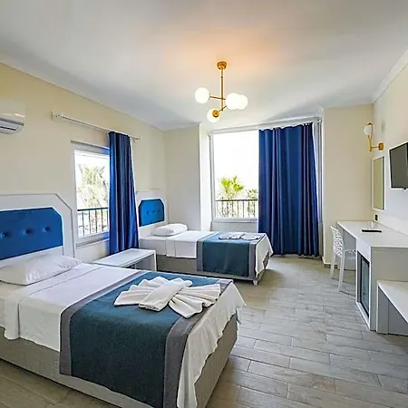 Blue Pearl Hotel 3*